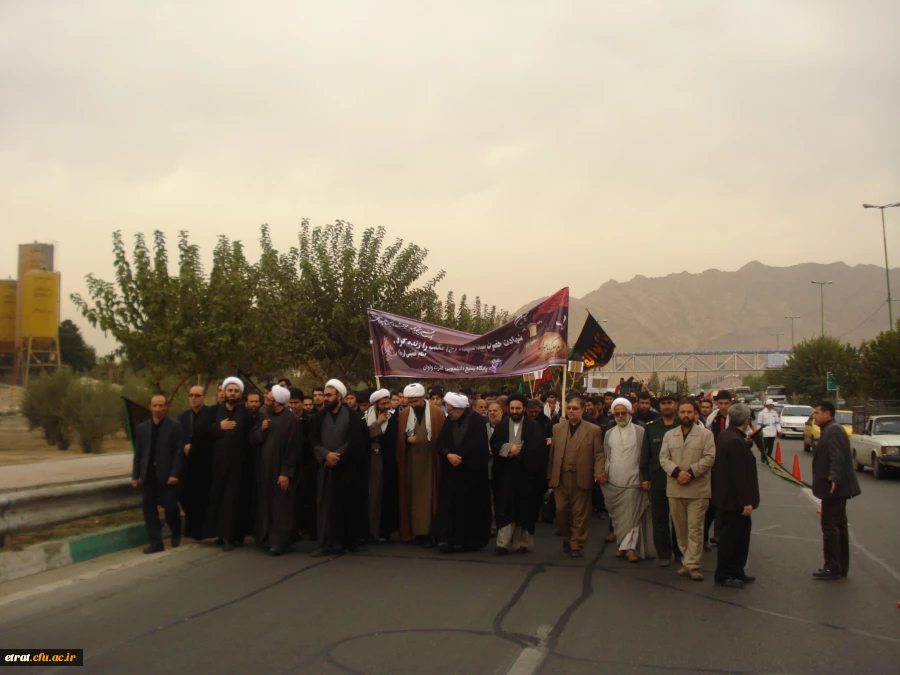 اجتماع مذهبی دانشجویان