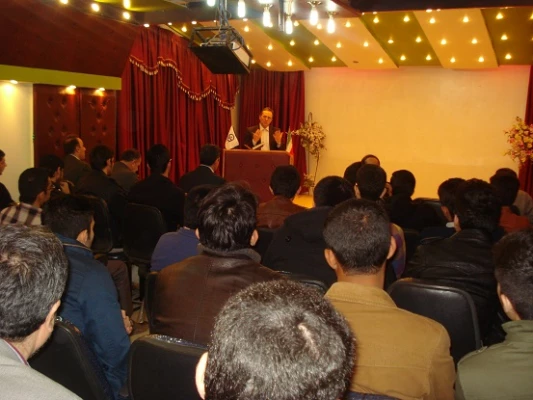 بازدید از مرکز و کاشت نهال در سومین روز از هفته منابع طبیعی توسط ریاست محترم دانشگاه 7