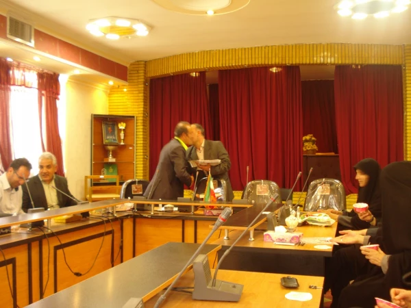 برگزاری جشن بزرگداشت هفته آموزش 5