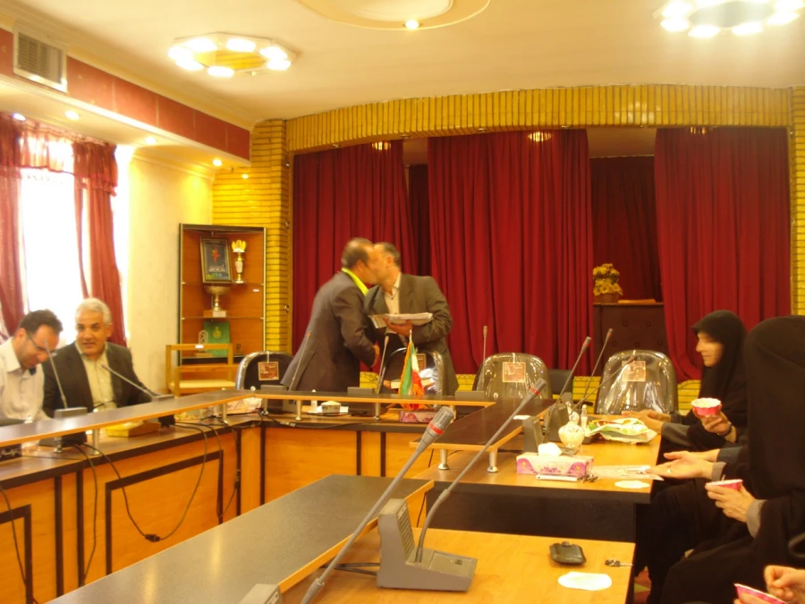 برگزاری جشن بزرگداشت هفته آموزش 5