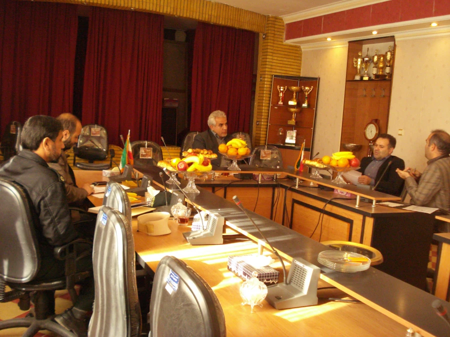 جلسه کمیسیون امور دانشجویی و فرهنگی شورای تأ مین شهرستان اسلامشهر در مرکز آموزش عالی عترت 3