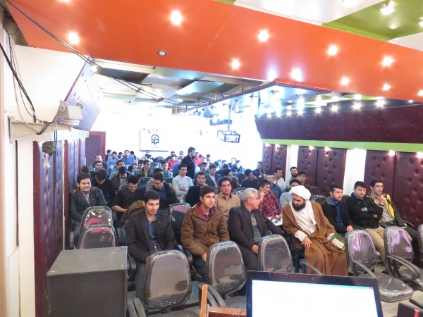 حضور امام جمعه محترم شهر واوان در مرکز 8