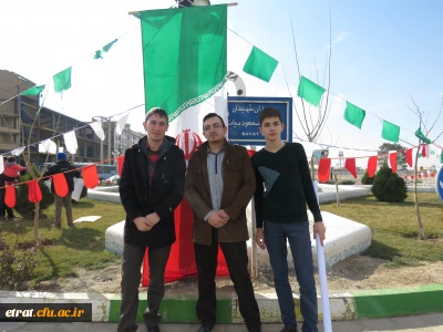 حضور دانشجویان در راهپیمایی 22 بهمن