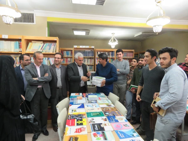 بزرگداشت روز کتاب و کتابخوانی 2