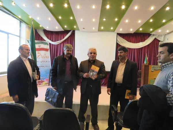 بزرگداشت هفته پژوهش 7