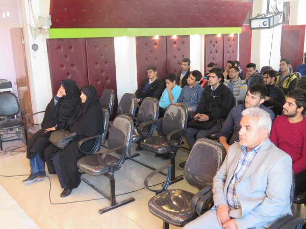 سمینار ارائه ی یافته های کارورزی  4