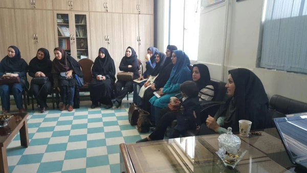 همکاری و تعامل بین آموزش و پرورش و دانشگاه فرهنگیان گامی موثر در پیشرفت اهداف آموزش و پرورش است . 6