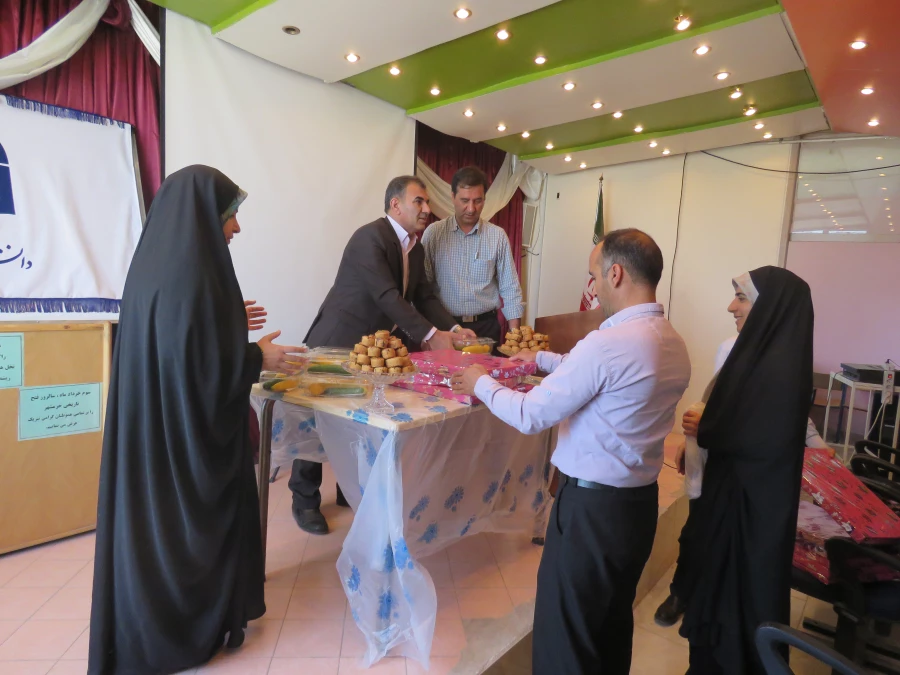 برگزاری مراسم جشن فارغ التحصیلی دانشجویان کارشناسی نا پیوسته ( آموزش معلمان) 5