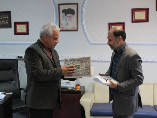 تجلیل از همکار بازنشسته جناب آقای ابراهیم فنائی 4