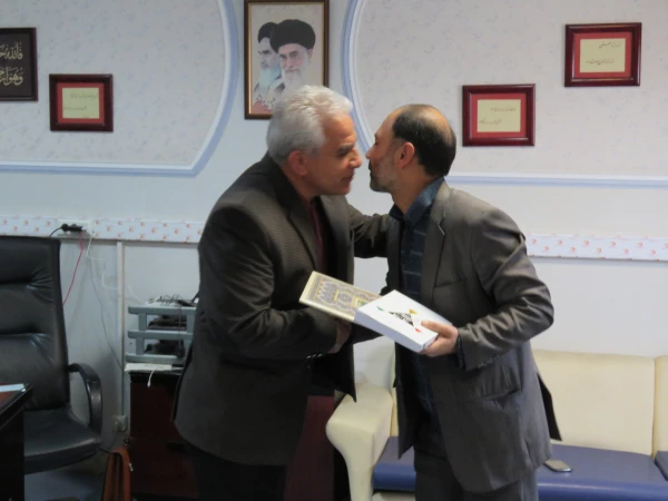 تجلیل از همکار بازنشسته جناب آقای ابراهیم فنائی 5
