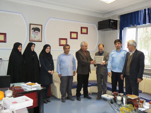 تجلیل از همکار بازنشسته جناب آقای ابراهیم فنائی 3