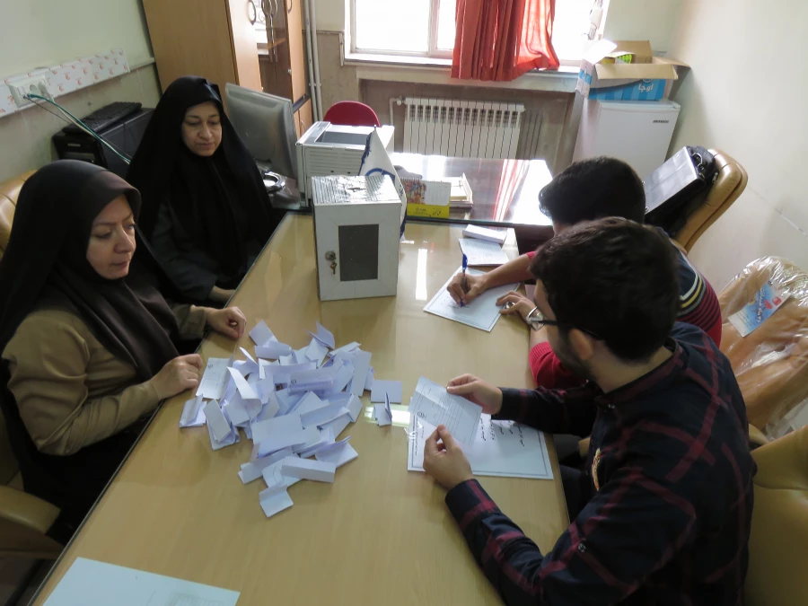 برگزاری دومین دوره انتخابات کانون دانشجویی همیاران سلامت روان 4