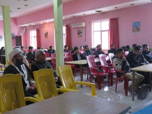 نشست صمیمی توام با پرسش و پاسخ با محوریت تعمیق معرفت انقلاب اسلامی 4