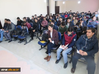 کلاس آموزشی  اصول و روش های نقد کتاب