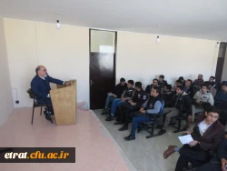 جلسه توجیهی  نقد فیلم و تشریح کیفیت بازدید از اماکن فرهنگی 3