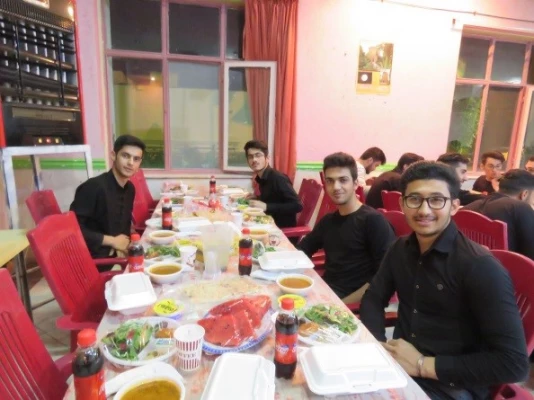 برگزاری مراسم افطاری  به همراه نشست تخصصی با عنوان قرآن و عترت 7