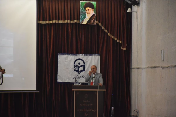 ائین نامه از دانشجو معلمان جدید مرکز 4