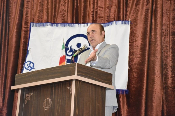 ائین نامه از دانشجو معلمان جدید مرکز 5