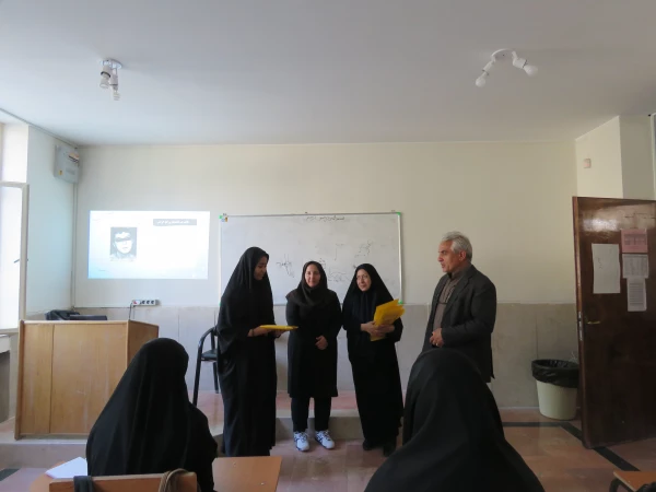 مراسم استقبال و تجلیل از اساتید و دانشجویان زائر کربلای معلی و عتبات عالیات
 2