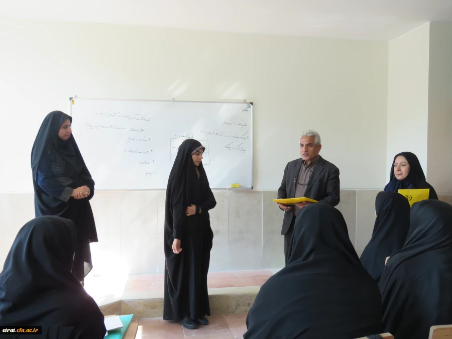 مراسم استقبال و تجلیل از اساتید و دانشجویان زائر کربلای معلی و عتبات عالیات
 4