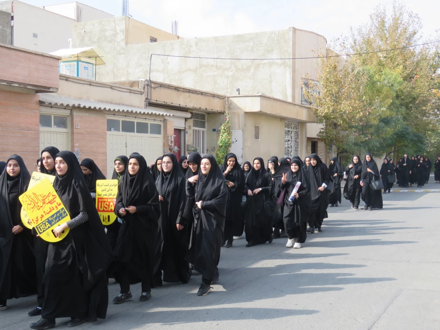 گرامیداشت یوم الله 13 آبان روز مبارزه با اسکتبار جهانی 14