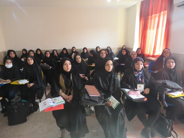 کارگاه آموزشی آشنایی با سبک زندگی سالم ( تغذیه ، سالم ، ورزش و ...) د رپیشگیری و درمان بیماری 2