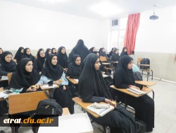 حضور سرپرست محترم و همکاران در کلاس درس دانشجویان جهت عرض تبریک روز دانشجو
 4