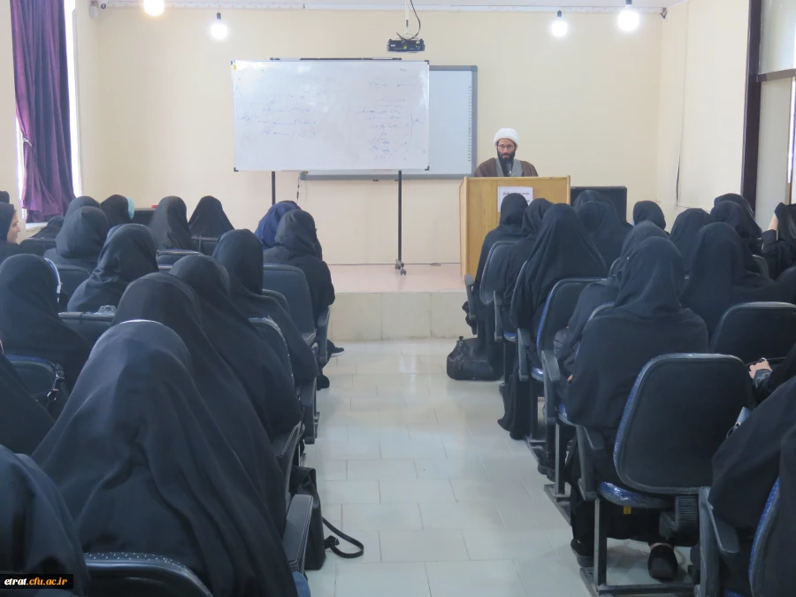 برگزاری نشست "با محوریت تعمین معرفت انقلابی"
 2