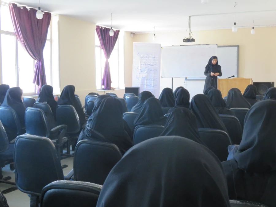 برگزاری کارگاه آموزشی مهارتهای ارتباطی در جوانان 4