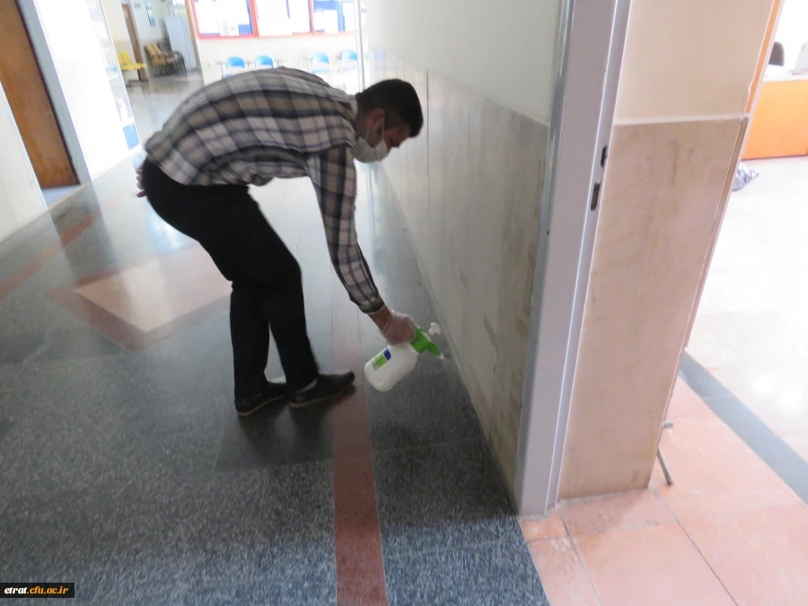 ضدعفونی کردن مرکز در جهت پیشگیری از ویروس کرونا 5