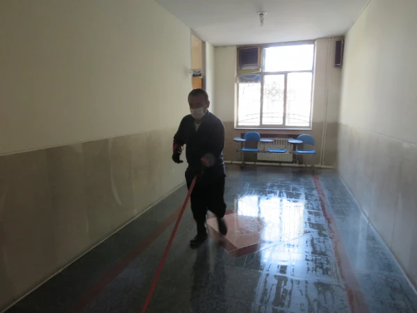 ضدعفونی کردن مرکز در جهت پیشگیری از ویروس کرونا 7