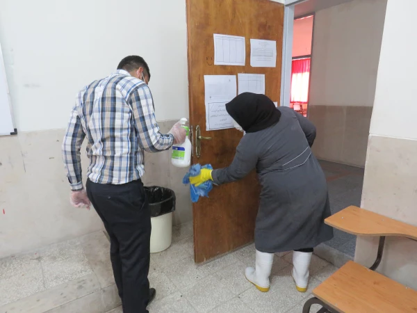 ضدعفونی کردن مرکز در جهت پیشگیری از ویروس کرونا 8