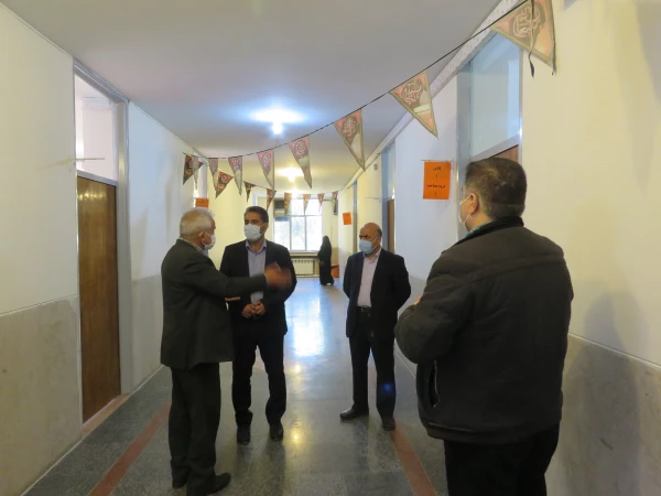 حضور دکتر صیدلو مدیریت محترم اداره کل آموزش و پرورش شهرستانهای استان تهران در مرکز  3