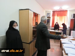 حضور دکتر صیدلو مدیریت محترم اداره کل آموزش و پرورش شهرستانهای استان تهران در مرکز  5