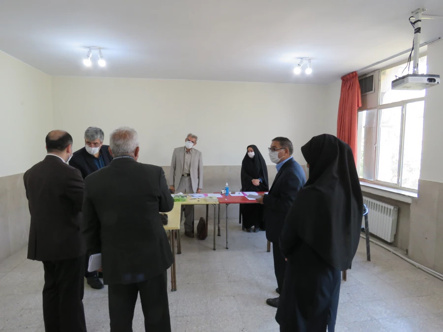 حضور جناب آقای دکتر انصاری راد معاونت محترم دانشجویی دانشگاه فرهنگیان در مرکز 8