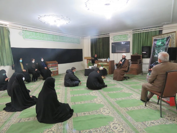 گرامیداشت شهادت حضرت زهرا (س) و شهادت سردار حاج قاسم سلیمانی
با محوریت روشنگری و بصیرت افزایی در زمینه دیدگاه حاج قاسم سلیمانی با موضوع دشمن شناسی 
 2