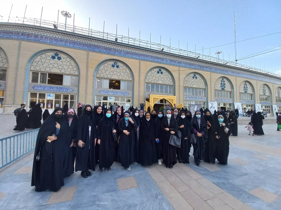 حضور جمعی از دانشجو معلمان مرکز در نمایشگاه بین المللی قرآن کریم


 3