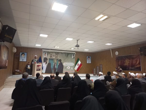 تقدیر و تجلیل از خانواده ی شهدای گرانقدر به مناسبت بزرگداشت روز شهدا 2