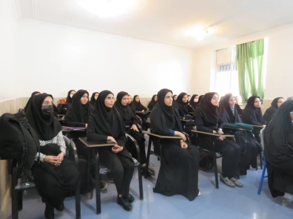 گزارش تصویری از تبریک سال نو به دانشجویان توسط ریاست مرکز  2