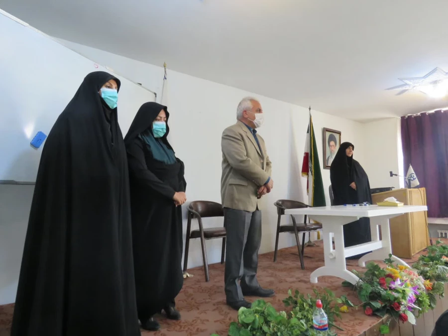 گزارش تصویری از تبریک سال نو به دانشجویان توسط ریاست مرکز  4