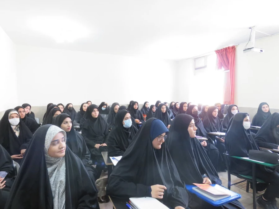 گزارش تصویری از تبریک سال نو به دانشجویان توسط ریاست مرکز  6