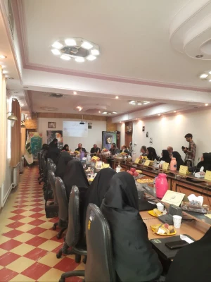 برگزاری جلسه نشست معاون محترم وزیر و رئیس  سازمان سواد آموزی وزارت آموزش و پرورش با کارشناسان نهضت سوادآموزی ادارات آموزش و پرورش شهرستانهای استان تهران در مرکز عترت