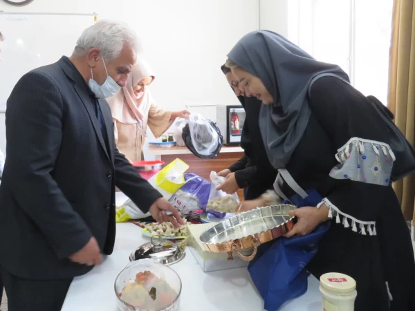  معرفی آداب و رسوم و فرهنگ اصیل ایرانی در زمینه طبخ غذاهای سنتی و بومی 3