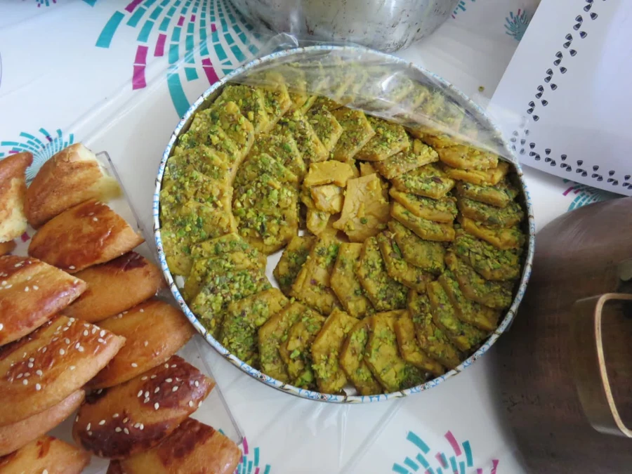  معرفی آداب و رسوم و فرهنگ اصیل ایرانی در زمینه طبخ غذاهای سنتی و بومی 5