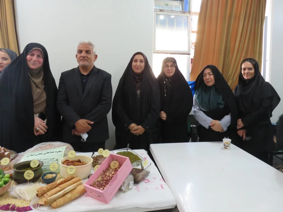  معرفی آداب و رسوم و فرهنگ اصیل ایرانی در زمینه طبخ غذاهای سنتی و بومی 9