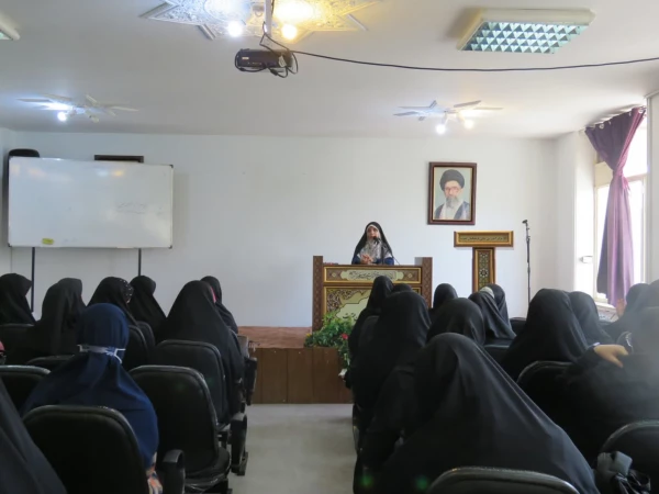 بازدید گروه مربیان ارشد معاونت پرورشی وزارت آموزش و پرورش به مناسبت دهه کرامت با دانشجویان امور تربیتی ورودی 1401 4