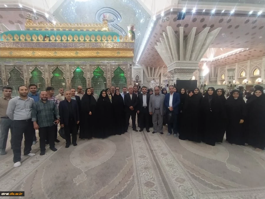 تجدید بیعت دانشجویان و کارکنان دانشگاه فرهنگیان استان تهران با آرمان های حضرت امام خمینی(ره) حرم مطهر بنیان گذار جمهوری اسلامی ایران سه شنبه؛ ۹ خرداد ۱۴۰۲ 3