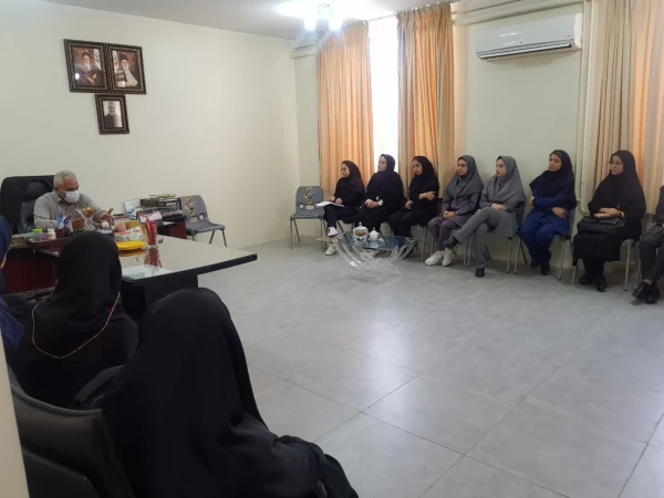 نشست اعضای هیئت تحریریه نشریه فانوس با سرپرست محترم مرکز 3