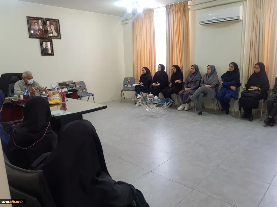 نشست اعضای هیئت تحریریه نشریه فانوس با سرپرست محترم مرکز 3