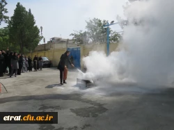 مانور آتش نشانی با حضور مسئول آموزش سازمان آتش نشانی 5